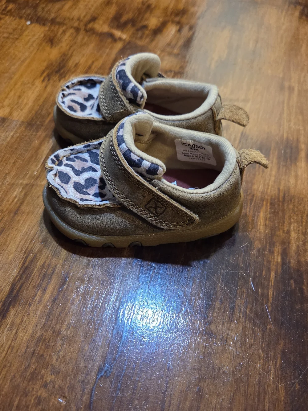 Twisted X Leopard Infant Baby Shoes Size 2M Moc Leather Upper Western Cowboy